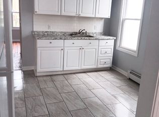 108 Park Ter #1, Bridgeport, CT 06604