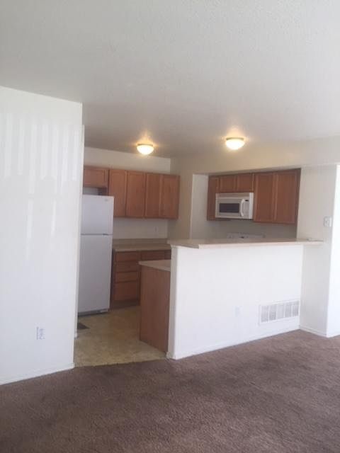 2nd image of 2081 Furman Pt