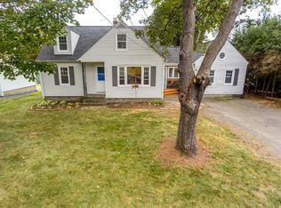 37 Grandview St, Northampton, MA 01062