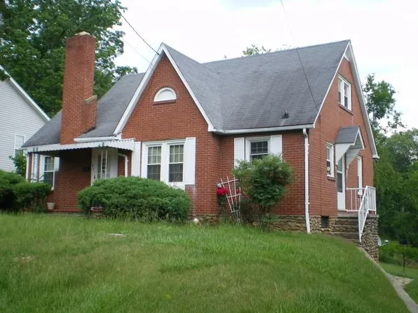 57 Earley St, Canton, NC 28716