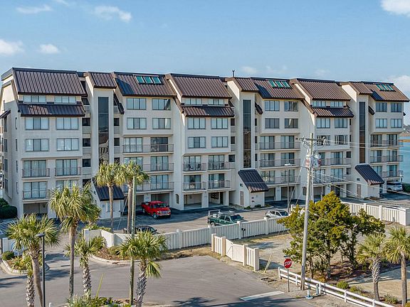 2nd image of 1398 Basin Dr. #111