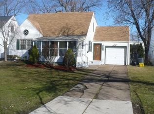 1541 Love Rd, Grand Island, NY 14072