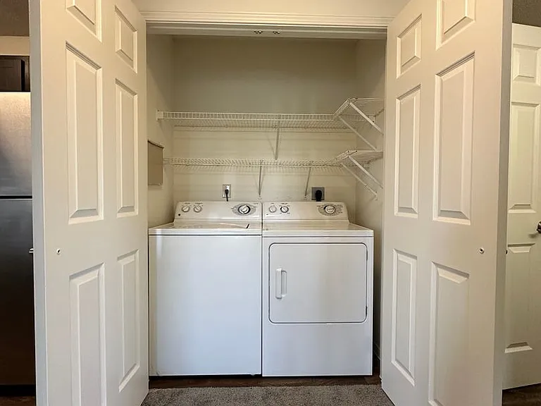 Hamilton at Turman Farms Apartments — Photo 25