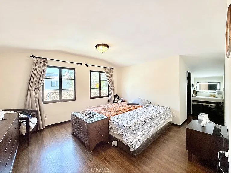 580 S Berkeley Ave — Photo 14