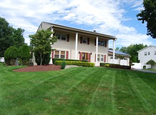 44 Shady Ln, Freehold, NJ 07728