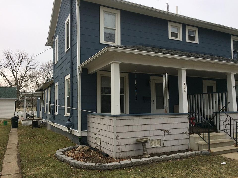 204 W. Pottawatamie street is a duplex in a wonderful neighb
