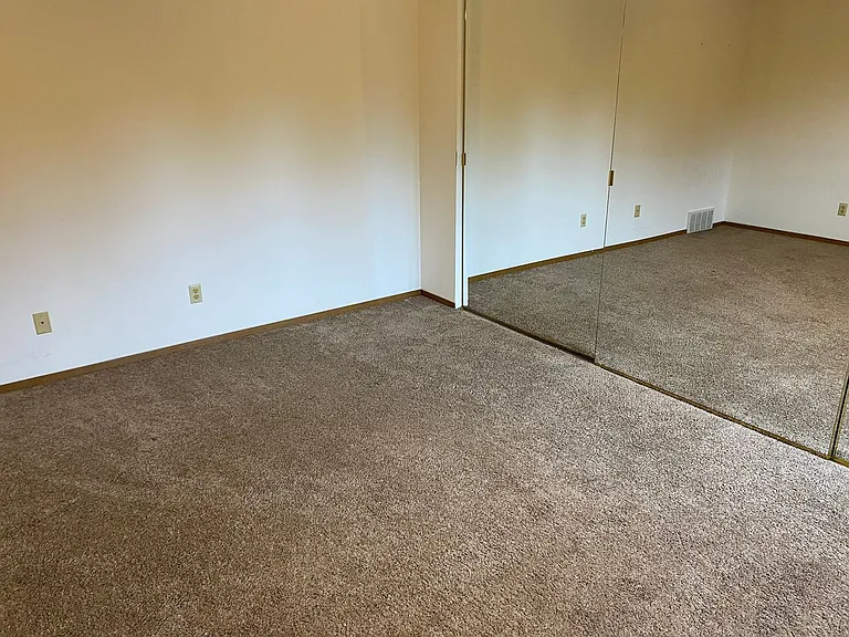 4PLEX-1919 Carol Dr — Photo 13