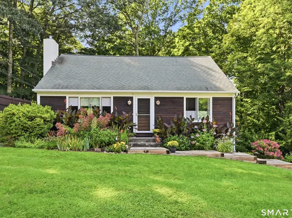 2 Ward Drive, Danbury, CT 06810