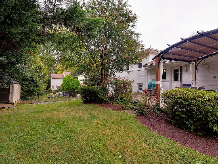 9420 Holland Ave — Photo 62