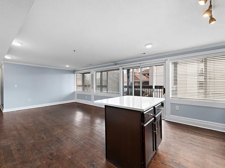 4544 Summit St — Photo 88