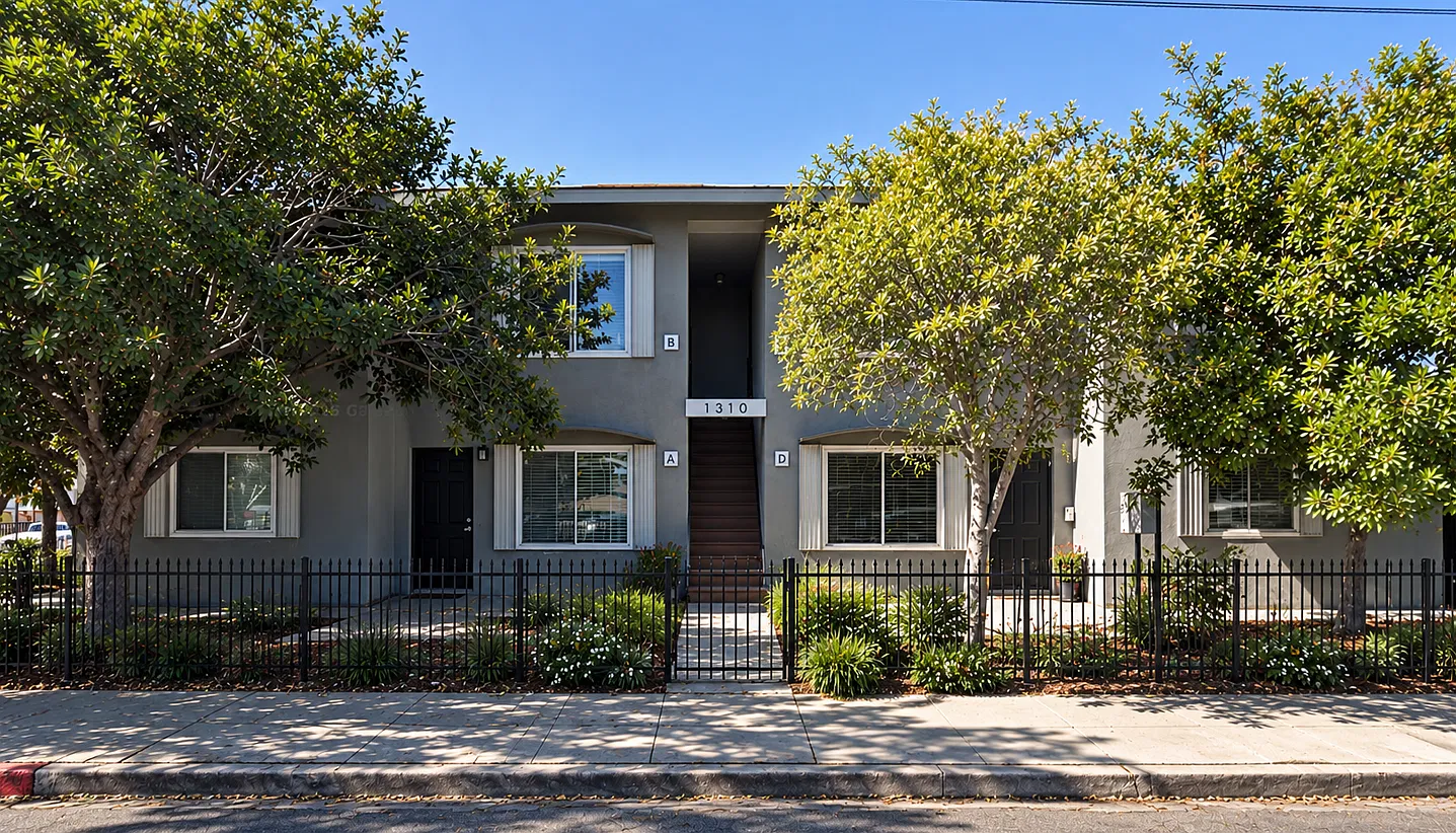 2 bed, $2,495 — Photo 1