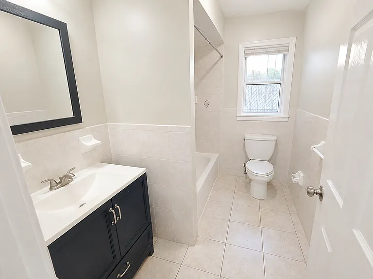 132 Fabyan Pl #1B — Photo 6