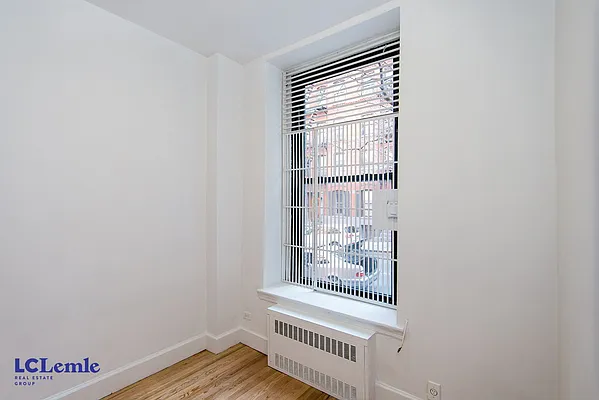 Rented by LC Lemle Real Estate Group | media 16