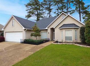 104 Bay Pointe Pl, Brandon, MS 39047