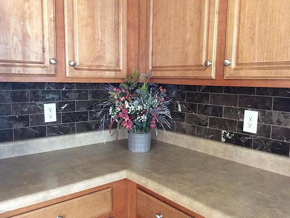 5th image of 152 Wilchar Blvd