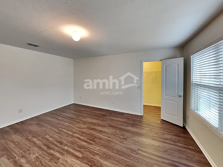 431 Tequila Rnch — Photo 19