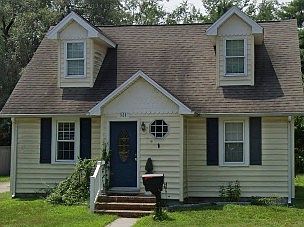 1st image of 528 N Bradford St