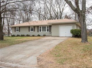 4808 Melrose Ln, Shawnee, KS 66203