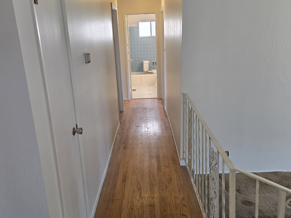 1st image of 1820 Comstock Ln