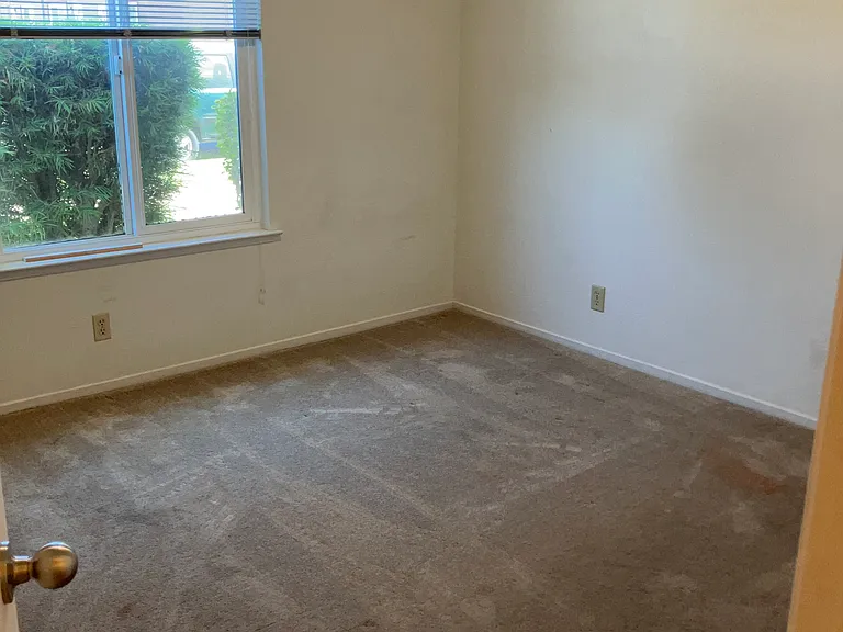 2526 E Andrews Ave #101 — Photo 4