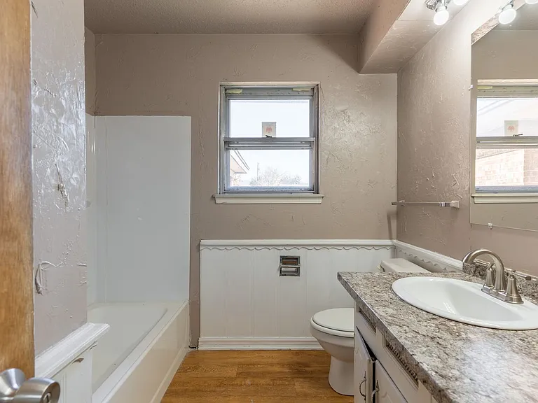 1421 Shalimar Dr — Photo 15