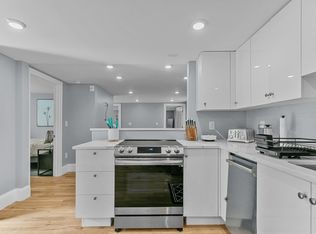 3825 Spring St #1, Newport, RI 02840