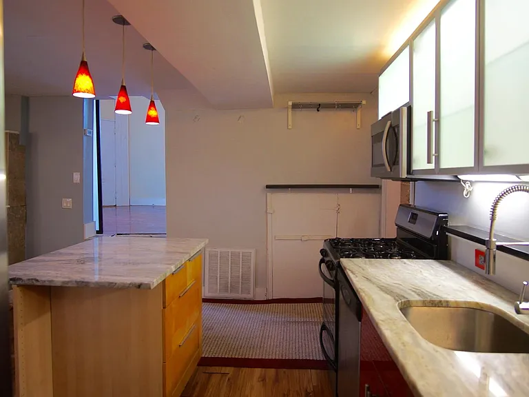 124 Almy St #1A — Photo 16