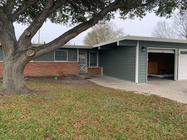1349 Ray Dr, Corpus Christi, TX 78411