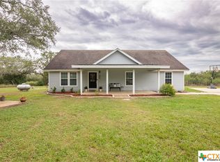 216 Goliad St N, Goliad, TX 77963