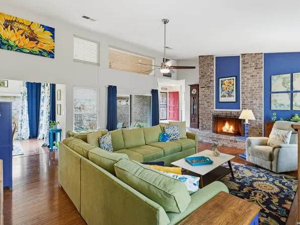 121 Sunrise Canyon, Universal City, TX 78148