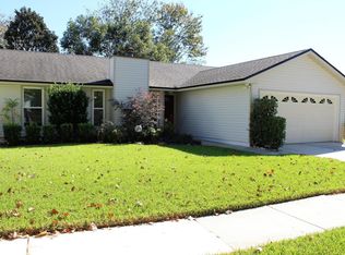 2051 Oak Water Dr, Jacksonville, FL 32225