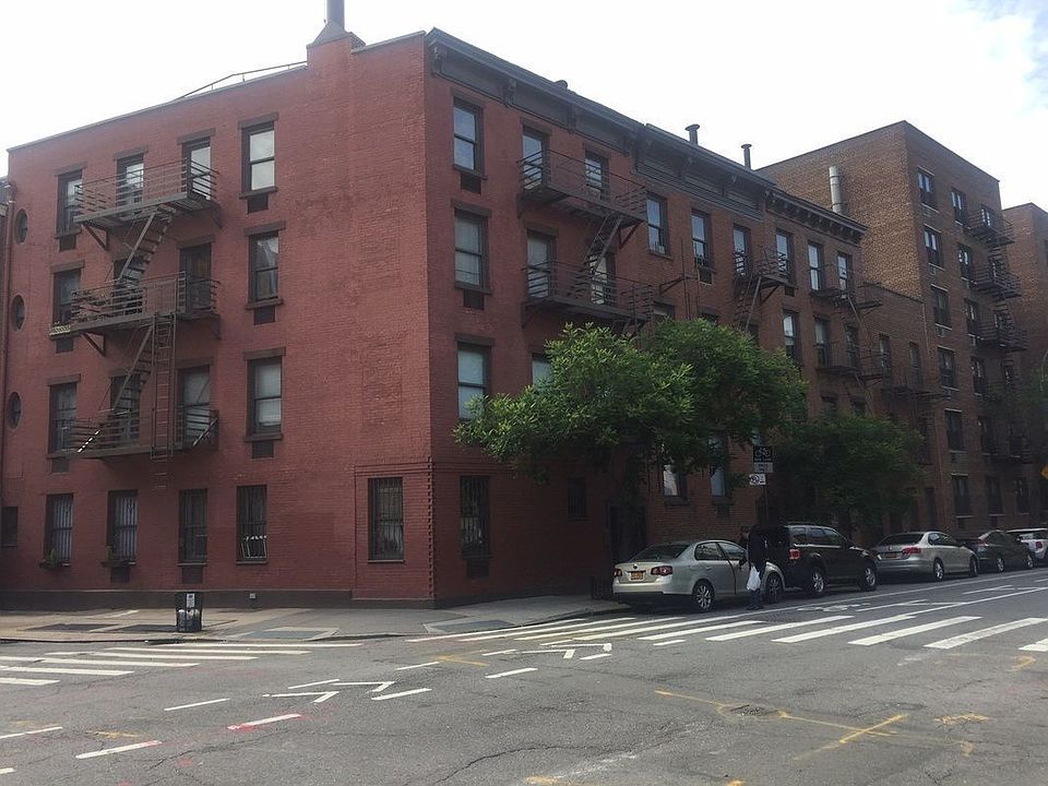 1st image of 752 Greenwich St APT 2C
