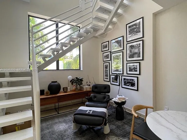 1443 W 21st St — Photo 7