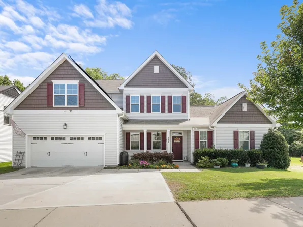 220 Bridge St, Fuquay Varina, NC 27526