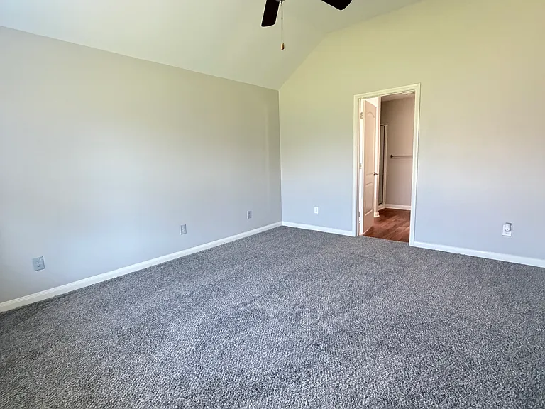 2134 Redbud Dr — Photo 10