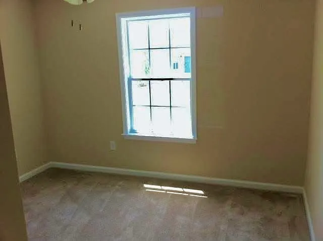 505 Bagley Dr — Photo 15