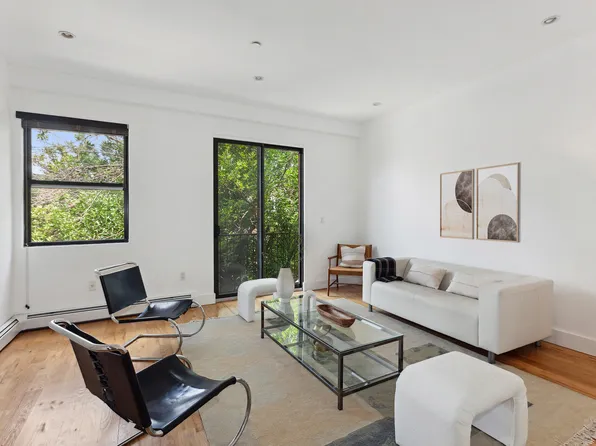 84 Macdougal Street image 3 of 9