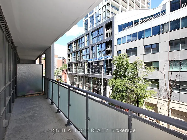 460 Adelaide St E #525 — Photo 21