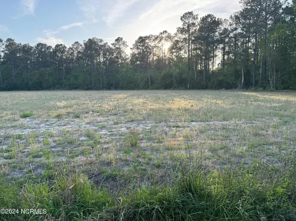 6520 Neuse Road, Grantsboro, NC 28529
