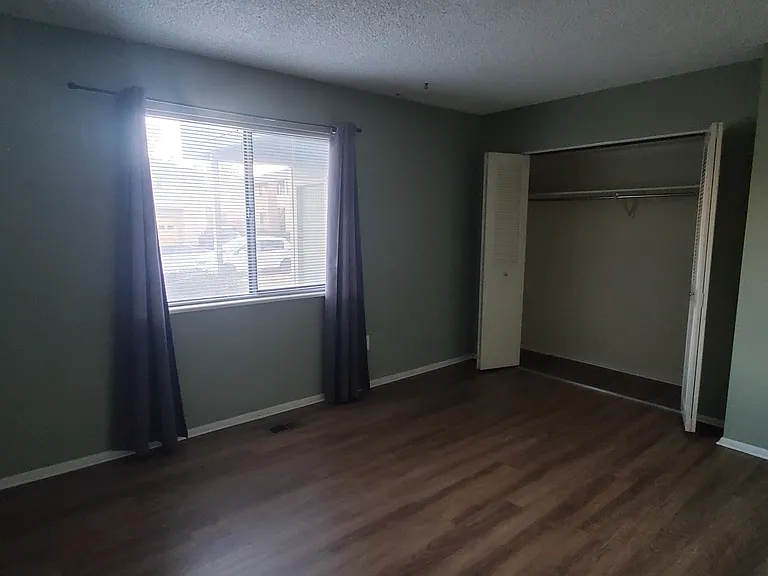 1420 Crete Ct #B7 — Photo 9