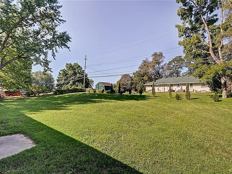 1108 N Morgantown Rd — Photo 20