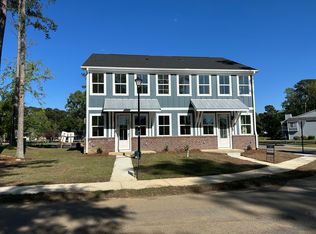 489 Martins Creek Blvd, Summerville, SC 29485