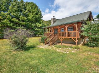 138 Line Dr, Maggie Valley, NC 28751