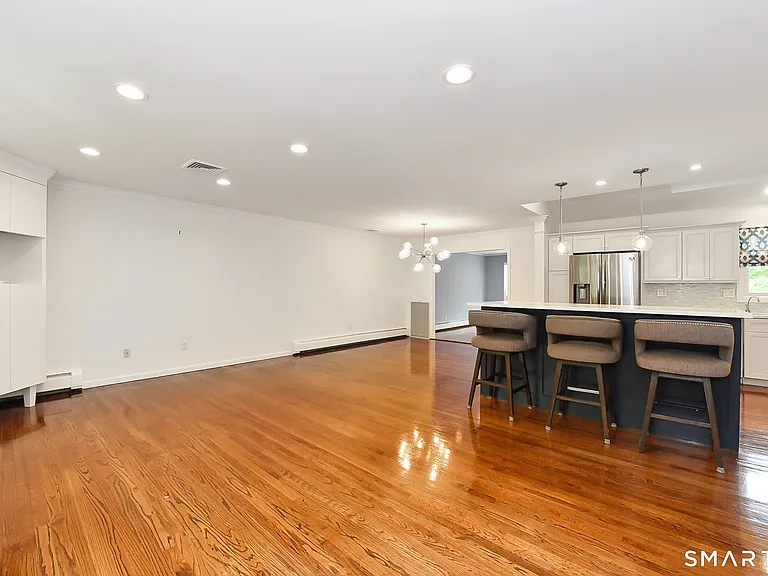 17 Grey Hollow Rd — Photo 8