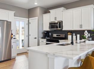 658 N Ukraine St, Aurora, CO 80018
