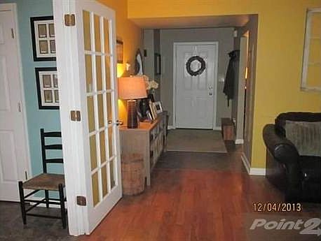 5th image of 108 Molly Cir