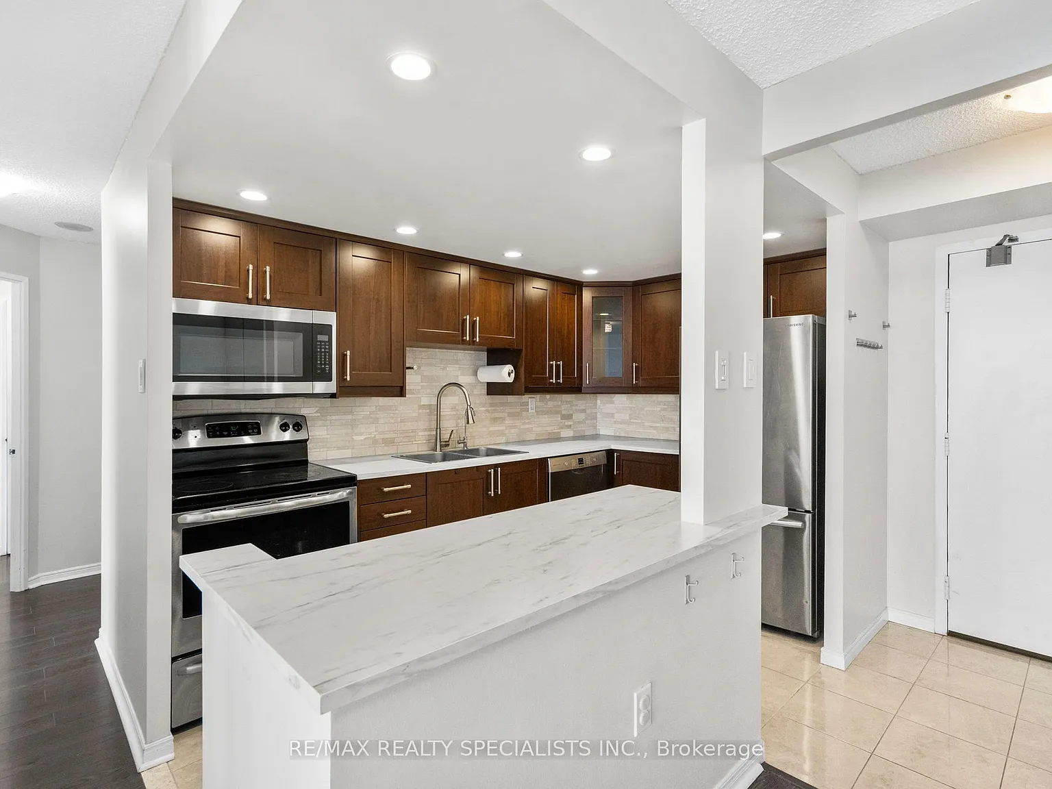 2 bed, $2,750 — Photo 4