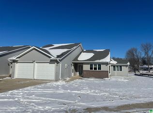2415A E 3rd St, Sheldon, IA 51201