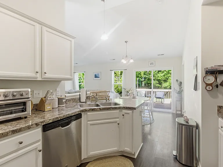 211 N Windy Ridge Rd — Photo 16