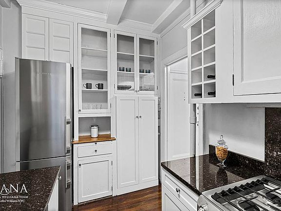 3rd image of 115 E 90th St #1C